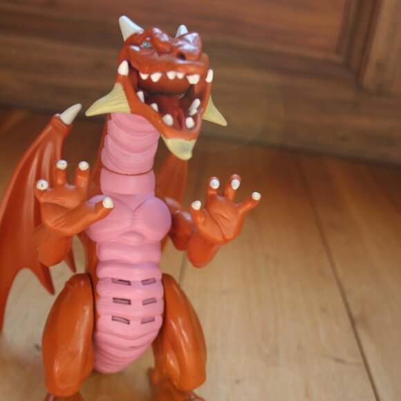 Yu-Gi-Oh! Thousand Dragon 1996 Kazuki Takahashi Mattel 8" Roaring Action Figure - Picture 5 of 8